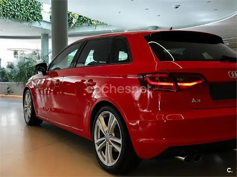 Usado Audi A3 S-Line 150 CV (110 kW) 2016 Rojo Berlina
