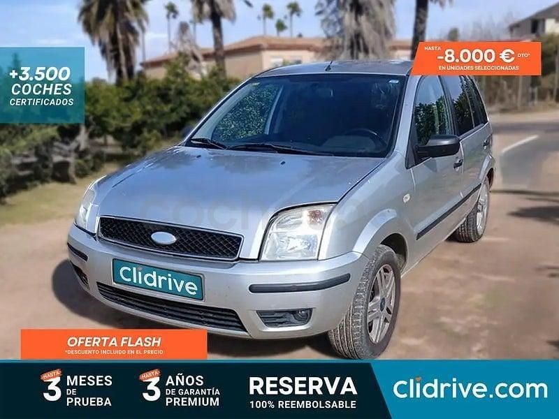 Gris / plata Usado 2004 Ford Fusion Berlina | 2990 € (Precio justo) - Imagen 1/3