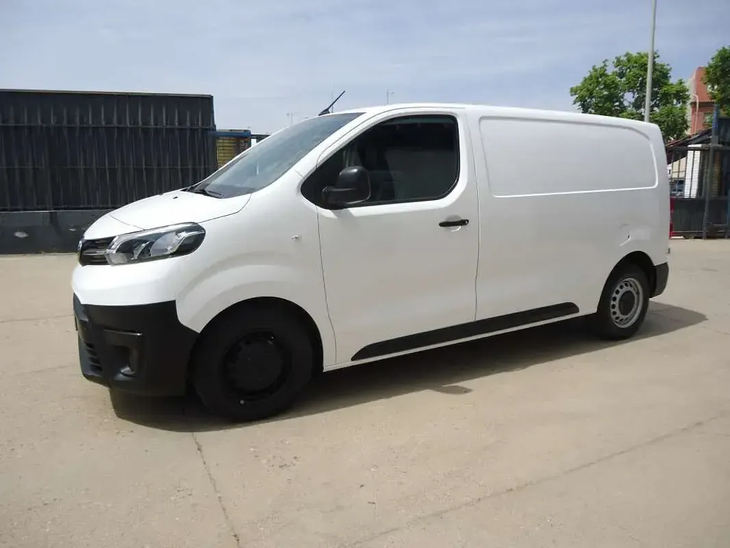 Usado Toyota Proace Comfort 122 CV (89 kW) 2017 Blanco Monovolumen
