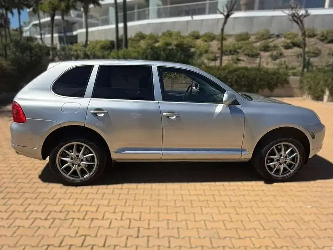 Usado Porsche Cayenne 340 CV (250 kW) 2007 Gris SUV