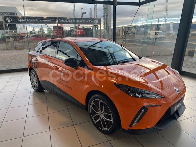 Usado MG MG4 EV Luxury 2024 Eléctrico Utilitario