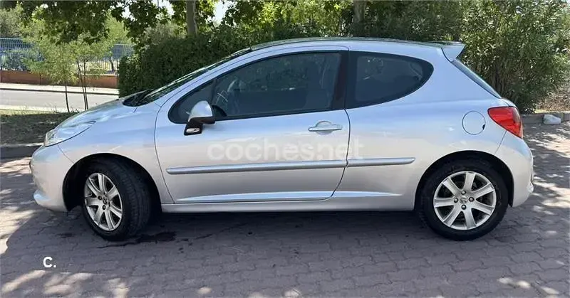 Usado Peugeot 207 Sport 120 CV (88 kW) 2009 Gris / plata Berlina