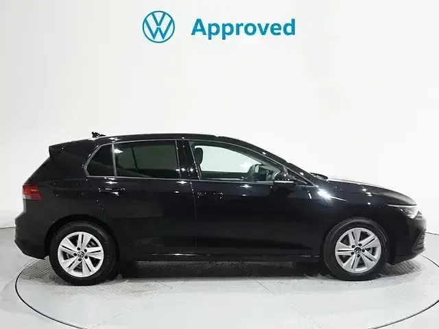Usado VW Golf VIII 110 CV (80 kW) 2022 Negro