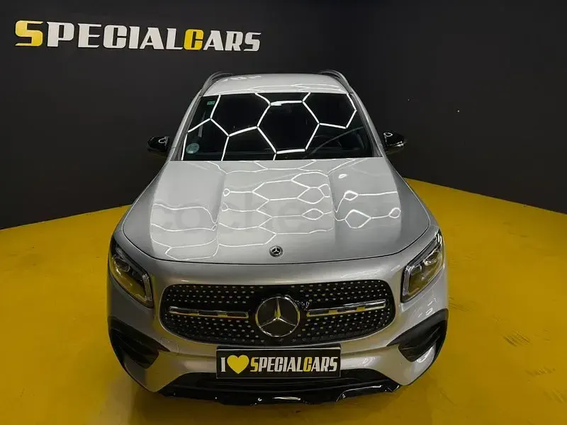 Usado Mercedes GLB200 150 CV (110 kW) 2021 Gris / plata SUV