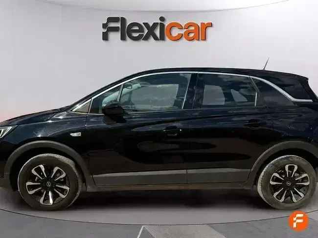 Usado Opel Crossland Elegance 110 CV (80 kW) 2024 Negro SUV