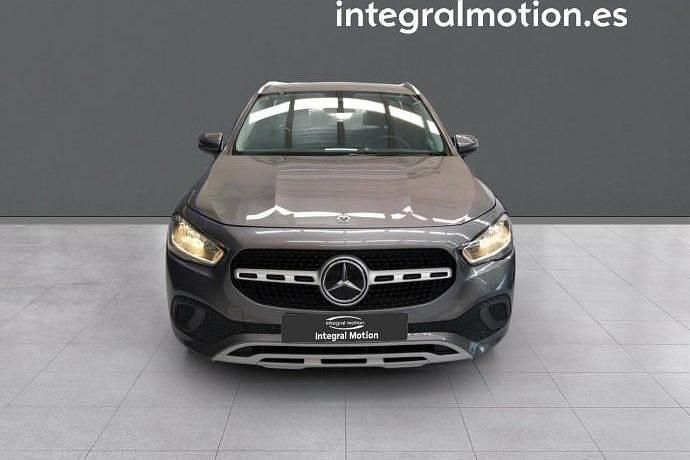 Usado Mercedes GLA180 Business 116 CV (85 kW) 2020 Gris SUV