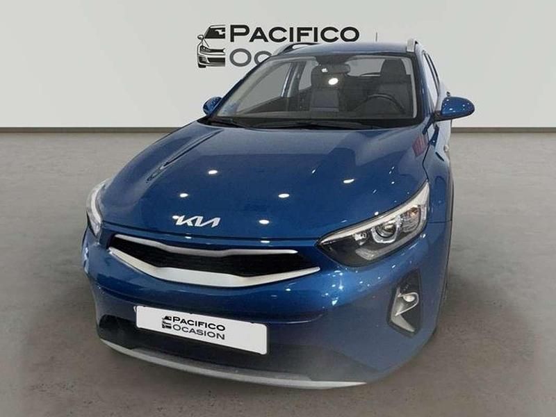 Usado Kia Stonic 101 CV (74 kW) 2022 Azul SUV