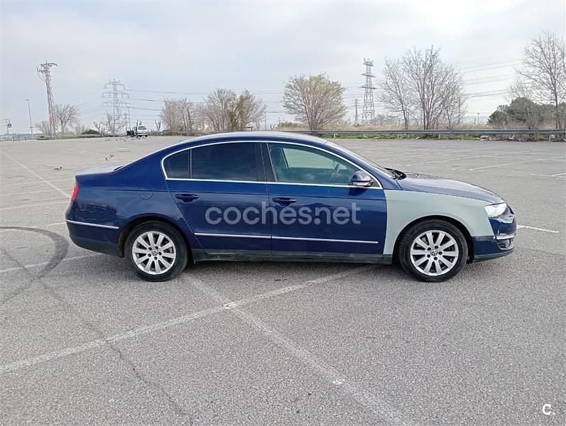 Usado VW Passat Highline 140 CV (102 kW) 2008 Azul Berlina