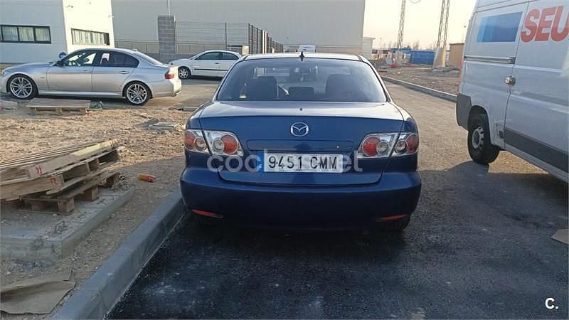 Usado Mazda 6 Active 136 CV (100 kW) 2003 Azul Berlina