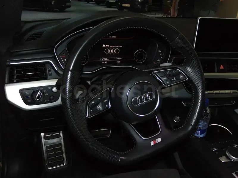 Usado Audi A5 Advanced Plus 190 CV (139 kW) 2017 Gris / plata Coupe