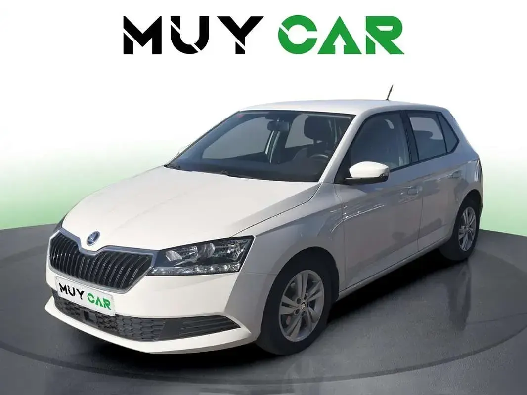 Usado Skoda Fabia Ambition 95 CV (69 kW) 2021 Blanco Utilitario