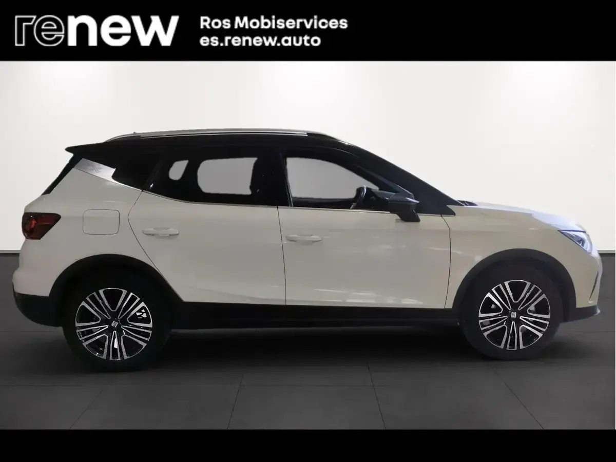 Usado Seat Arona FR 110 CV (80 kW) 2022 Blanco SUV