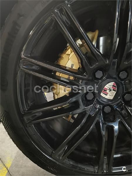 Usado Porsche Cayenne Platinum Edition 245 CV (180 kW) 2012 Negro SUV