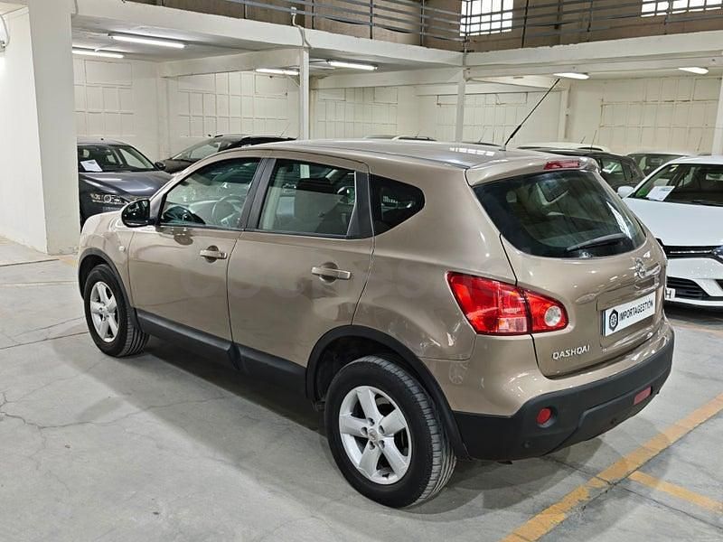 Usado Nissan Qashqai Acenta 140 CV (102 kW) 2007 Marrón SUV