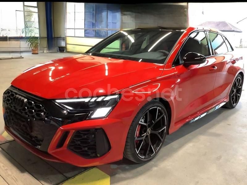Rojo Usado 2022 Audi RS3 Berlina | 57.900 € (Buen precio) - Imagen 1/1