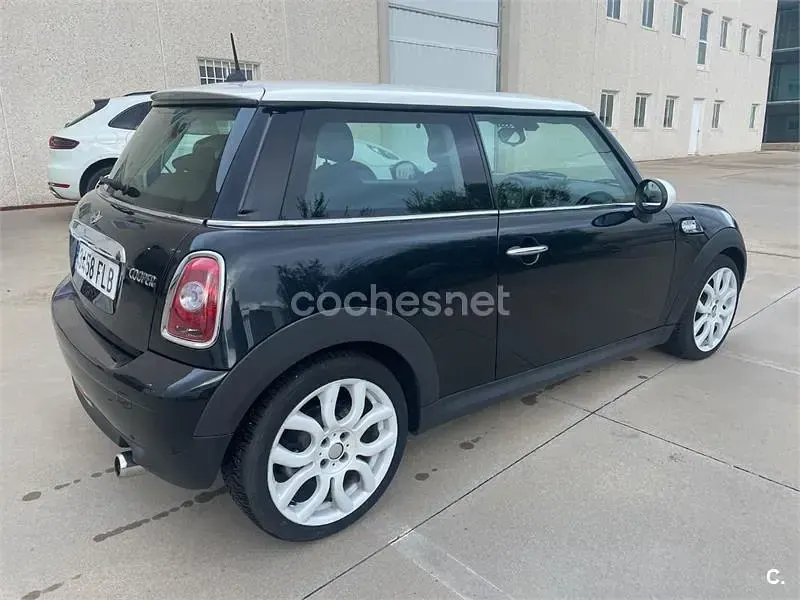 Usado Mini Cooper 116 CV (85 kW) 2007 Negro Utilitario