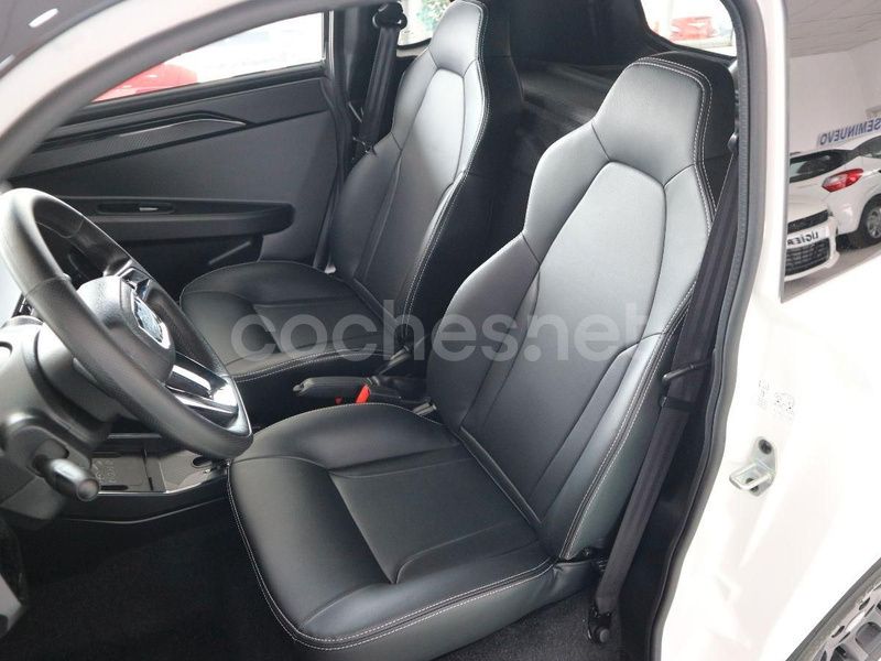 Nuevo Ligier JS50 2025 Blanco Utilitario