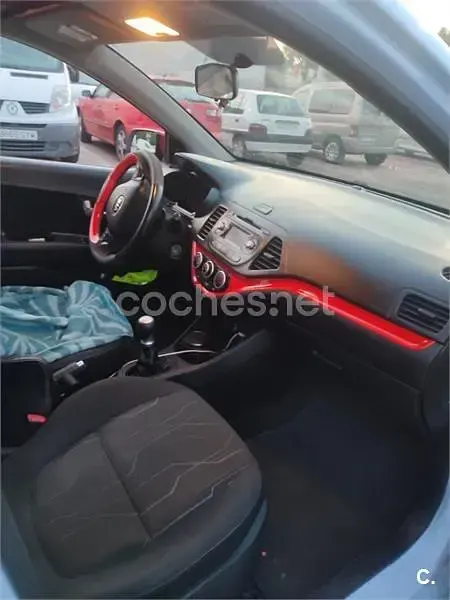 Usado Kia Picanto 69 CV (50 kW) 2014 Azul Utilitario