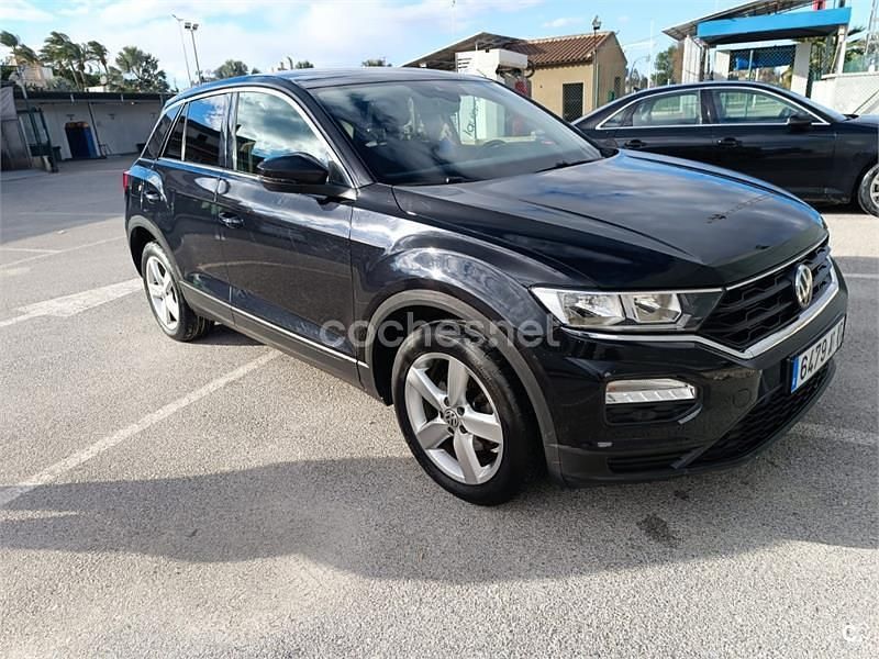 Usado VW T-Roc Edition 115 CV (84 kW) 2018 Negro SUV