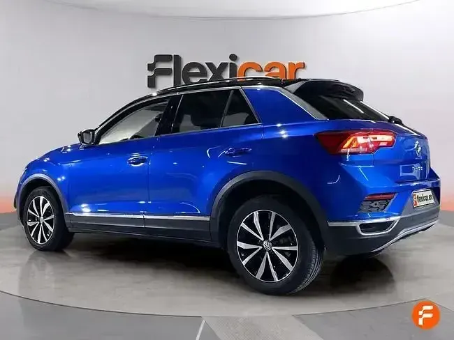 Usado VW T-Roc Advance 115 CV (84 kW) 2018 Azul SUV