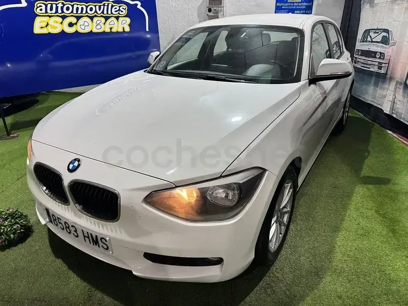 Usado BMW 118 Comfort Edition 143 CV (105 kW) 2012 Blanco Utilitario