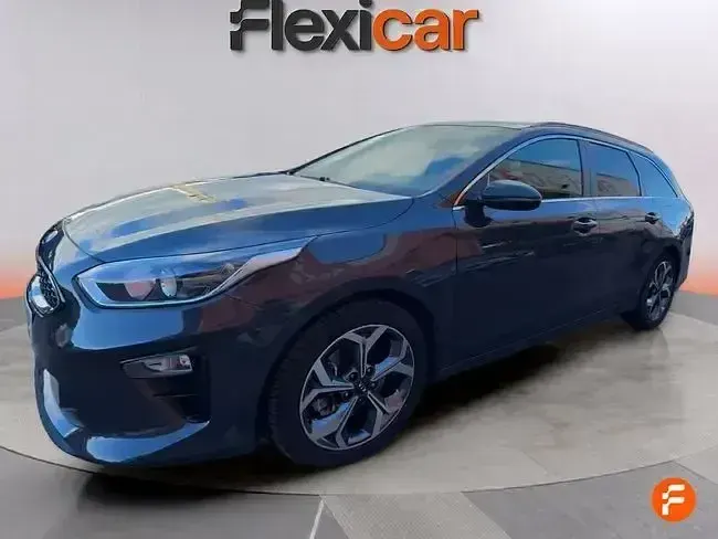 Usado Kia Ceed 115 CV (84 kW) 2020 Gris Utilitario