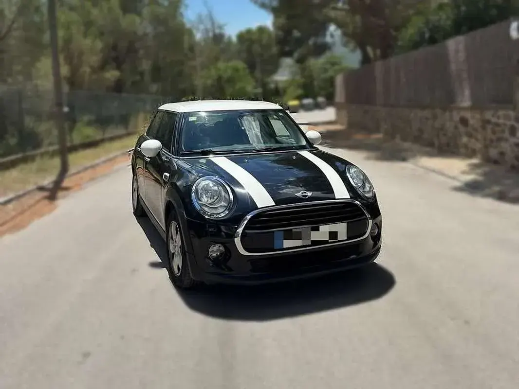 Usado Mini Cooper D 116 CV (85 kW) 2016 Negro Utilitario