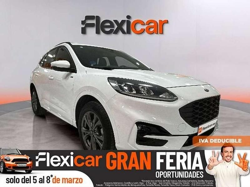 Usado Ford Kuga ST-Line 190 CV (139 kW) 2023 Blanco SUV