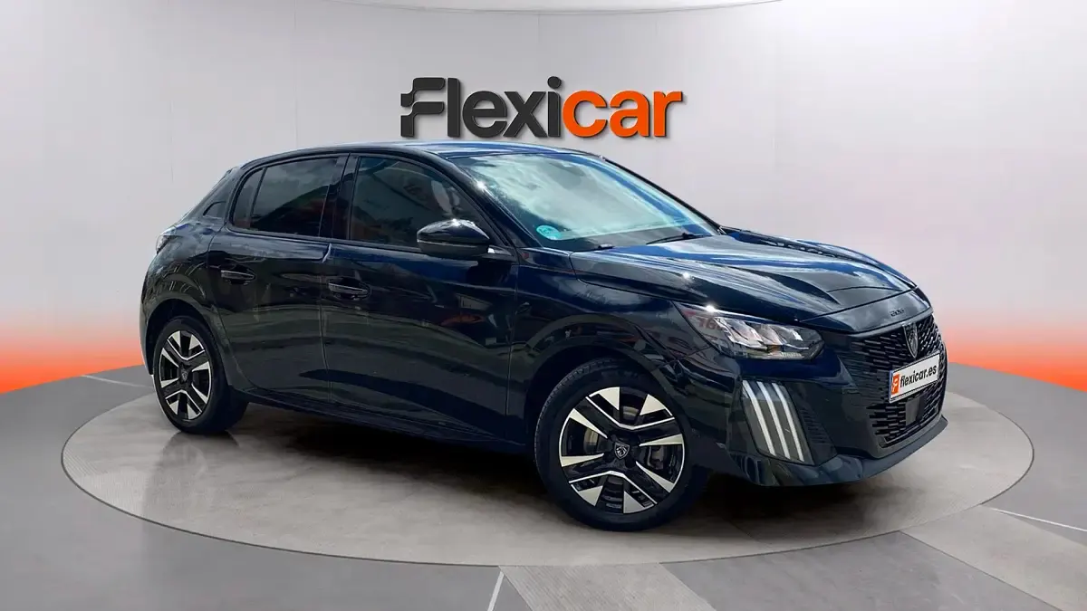 Używany Peugeot 208 Allure 101 KM (74 kW) 2025 Hatchback