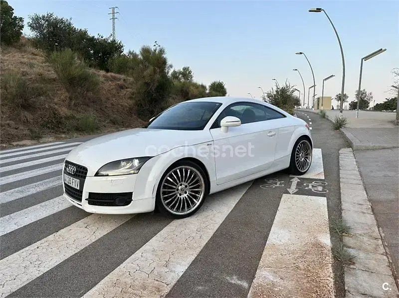 Usado Audi TT 200 CV (147 kW) 2007 Blanco Coupe