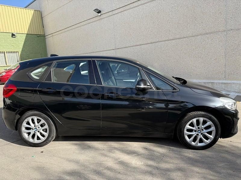 Usado BMW 218 150 CV (110 kW) 2017 Negro Familiar
