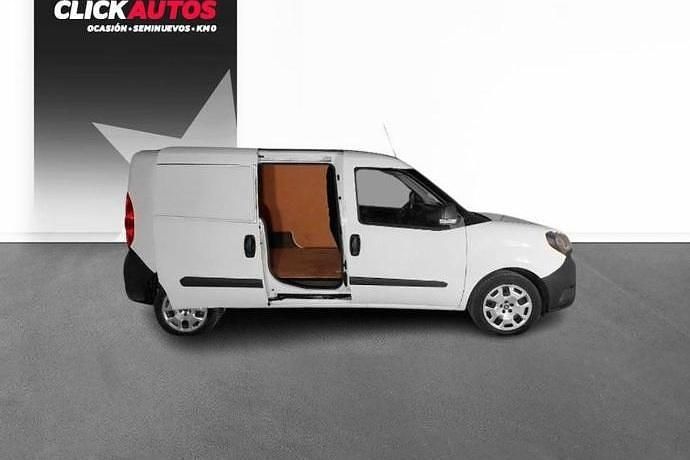 Usado Fiat Doblò 90 CV (66 kW) 2022 Monovolumen