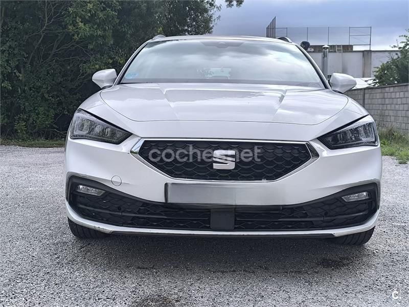 Blanco Usado 2021 Seat Leon Style Familiar | 13.650 € (Precio justo) - Imagen 1/4
