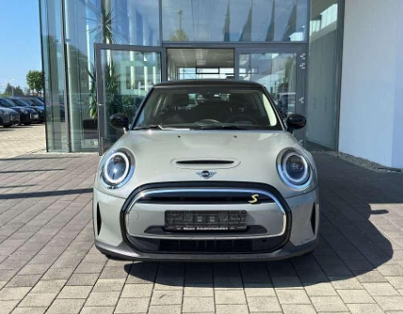 Usado Mini Cooper SE 135 kW (184 CV) 2022 Gris Utilitario