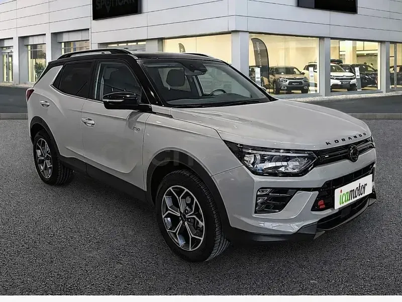 Usado KGM Korando 149 CV (109 kW) 2026 Gris / plata SUV