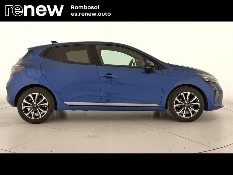 Käytetty Renault Clio V Techno 100 HP (73 kW) 2025 Sininen Sedan