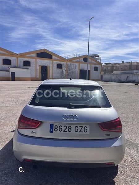 Usado Audi A1 Attraction 105 CV (77 kW) 2010 Gris / plata Utilitario