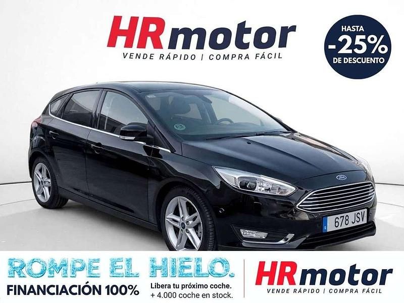 Usado Ford Focus Titanium 126 CV (92 kW) 2016 Negro Utilitario