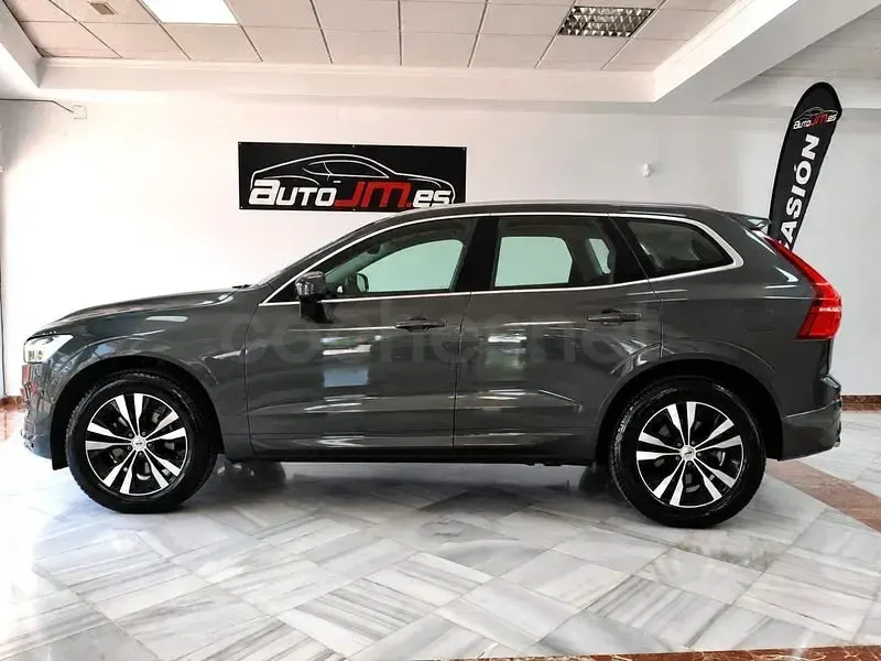 Usado Volvo XC60 Business Edition 197 CV (144 kW) 2021 Gris / plata SUV