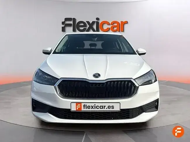 Usado Skoda Fabia Active 80 CV (58 kW) 2022 Blanco Utilitario