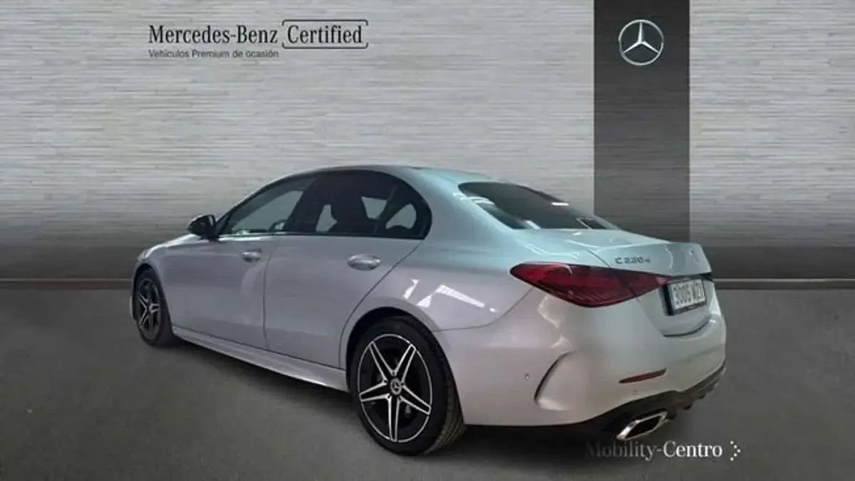 Usado Mercedes C220 197 CV (144 kW) 2025 Plateado Berlina