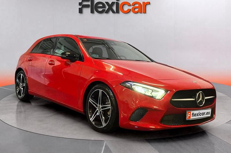 Rojo Usado 2019 Mercedes A180 Utilitario | 21.290 € (Precio justo) - Imagen 1/4