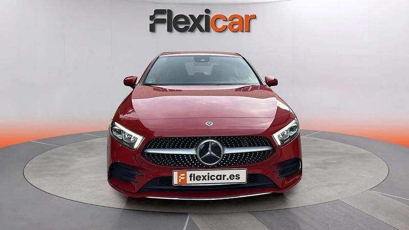 Usado Mercedes A180 116 HP (85 kW) 2019 Vermelho Citadino