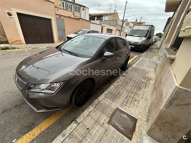Usado Seat Leon CONNECT 110 CV (80 kW) 2016 Gris / plata Berlina