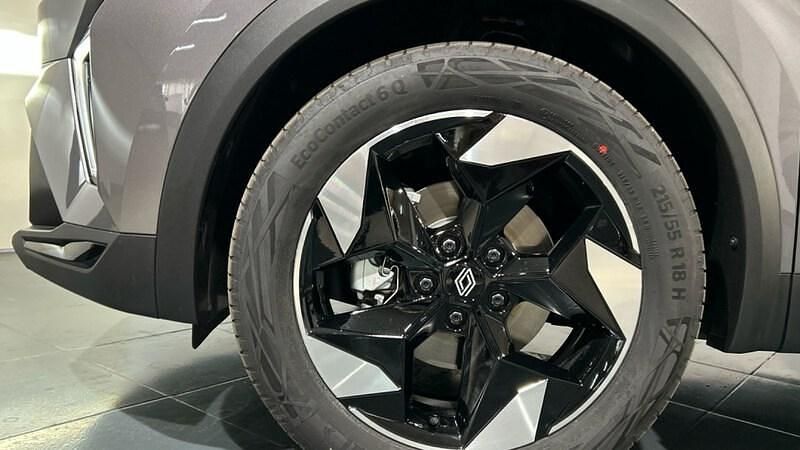 Nuevo Renault Captur Techno 145 CV (106 kW) 2025 Gris SUV