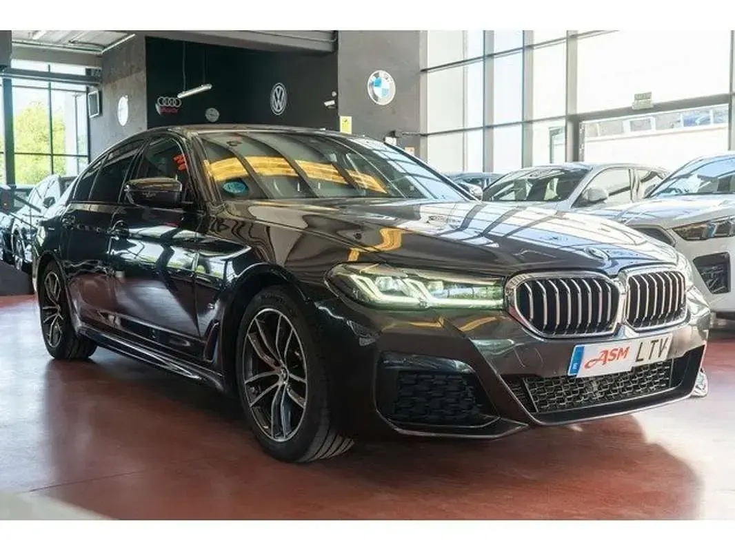 Usado BMW 520 Sport Line 190 CV (139 kW) 2022 Gris Berlina