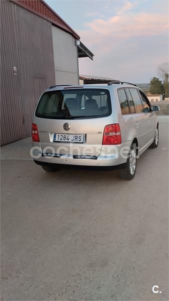 Gris / plata Usado 2004 VW Touran Trendline Monovolumen | 4200 € (Precio justo) - Imagen 1/4
