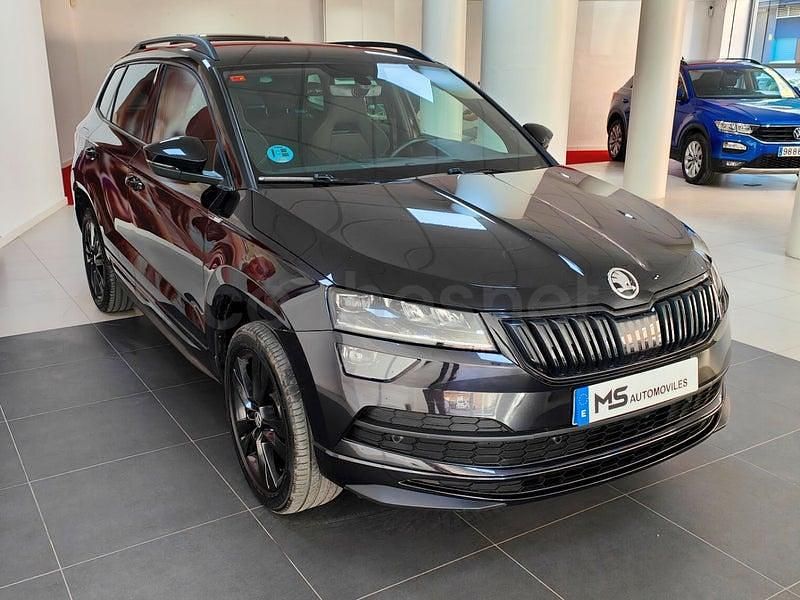 Usado Skoda Karoq SportLine 150 CV (110 kW) 2021 Negro SUV