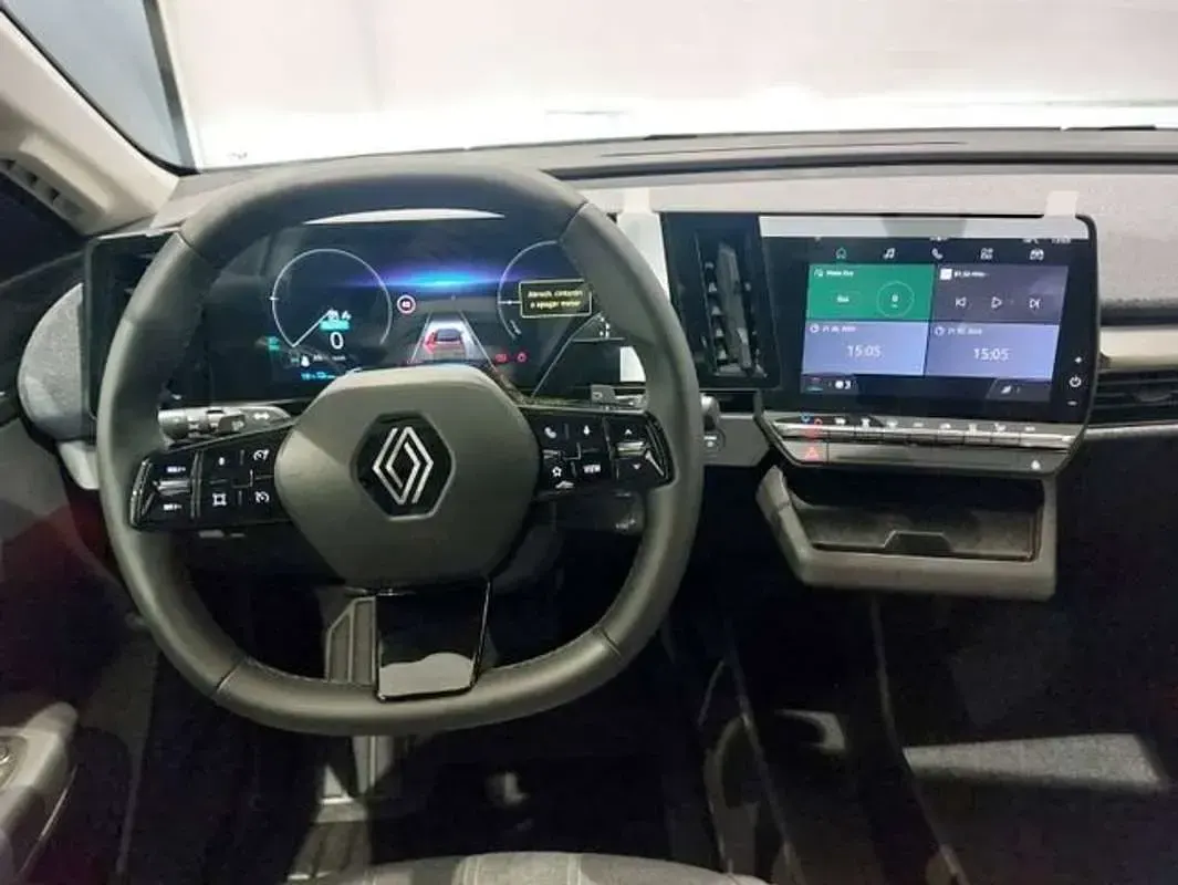 Usado Renault Megane E-Tech Equilibre 96 kW (131 CV) 2023 Blanco Utilitario