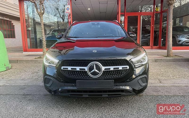 Usado Mercedes GLA250 218 CV (160 kW) 2021 Negro SUV